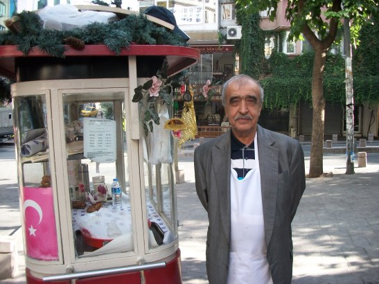 Simit salesman, Istanbul, Turkey, travel photos